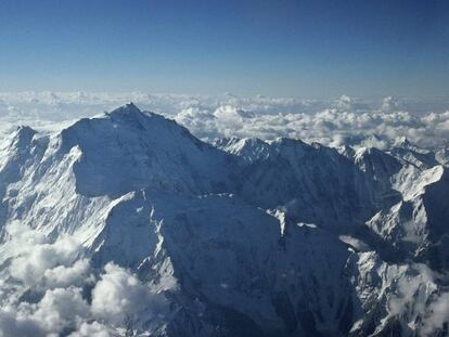 Vista aérea del Nanga Parbat. En vídeo, imágenes del rescate de Tom Ballard y Daniele Nardi grabadas por el equipo de Alex Txikon.