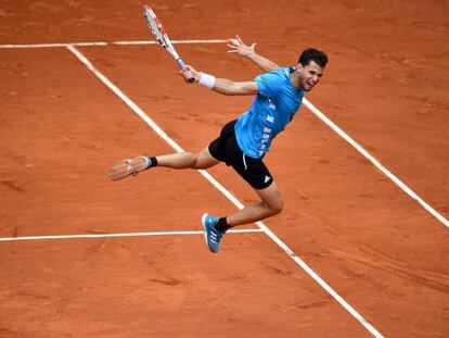 Thiem celebra su triunfo contra Djokovic en la semifinal de París. En vídeo, fragmento del partido.