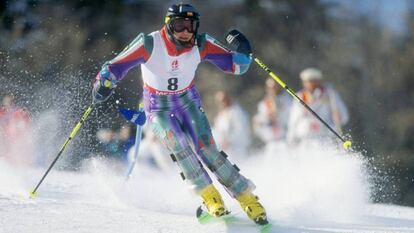 Blanca Fernández Ochoa, durante el eslalon de Albertville 92. En vídeo, Cercedilla llora la pérdida de la esquiadora.