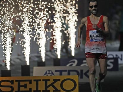 García Bragado, en los últimos metros de la final de 50 kilómetros marcha.