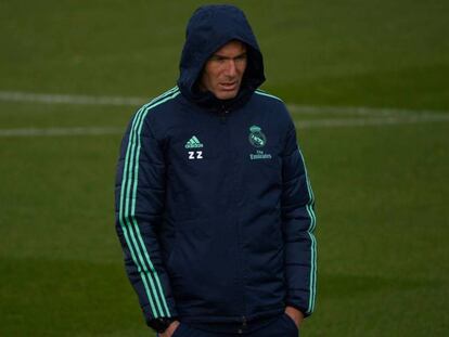 Zidane, en el entrenamiento este martes en Valdebebas. En vídeo, sus declaraciones en rueda de prensa.