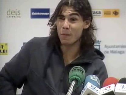 Rafa Nadal domina el tenis español, pero no logra someter a su móvil