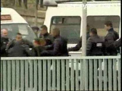 El COI estudia suspender el recorrido de la antorcha ante los últimos incidentes en Londres y París