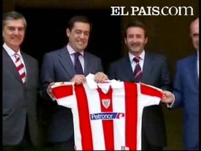 Una ilusión renovada con respecto a anteriores y angustiosos años y el patrocinio de la compañía petrolera Petronor en la camiseta marcan la presentación oficial del Athletic de Bilbao de cara a la temporada 2008-2009.