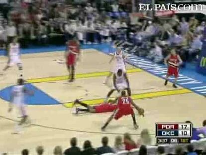 LaMarcus Aldridge encesta 35 puntos y 18 rebotes, suficientes para que los Blazers se deshagan de Thunder por 107-72.