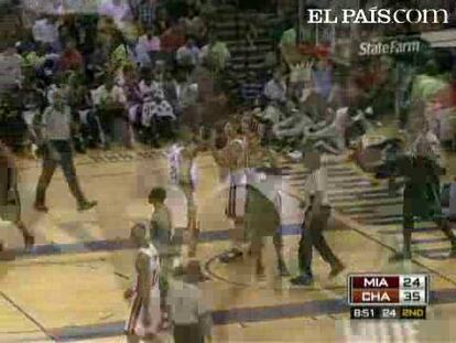 Dwyane Wade con 27 puntos y 10 asistencias, y Miami Heat gana a los Bobcats por 97-92.