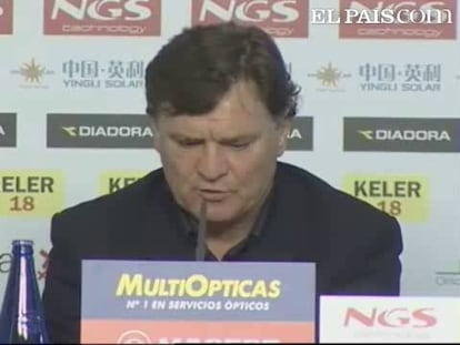 "El resultado es totalmente injusto para Osasuna. No se puede hacer más para intentar ganar un partido. El balón no ha querido entrar, estamos un poco negados y eso ha sido todo. Al final, el Sevilla ha tenido mucha suerte aquí y otro equipo hubiera salido goleado", ha asegurado Camacho. El técnico murciano se ha vuelto a quejar de que Osasuna no es tratado por igual por el colectivo arbitral: "Ha habido un penalti clarísimo a Pandiani. Nos siguen sin medir igual". Por su parte, Jiménez ha reconocido a Camacho que cualquier otro rival hubiera salido derrotado del Reyno de Navarra: "Habrá pocos equipos que le aguanten el ritmo a Osasuna. Nos ha obligado a cambiar nuestro estilo de juego, el balón ha estado más tiempo en el aire que en el suelo y había que hacerse fuertes. Creo que cualquier otro equipo habría salido de aquí goleado".