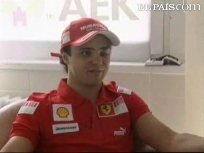 El piloto brasileño, Felipe Massa, ya está prácticamente recuperado aunque con el rostro todavía marcado por las secuelas del Gran  Premio de Hungría. Sólo una semana después del trágico accidente, el primer volante de Ferrari ya está en su casa de Brasil, tras abandonar el hospital de Budapest.