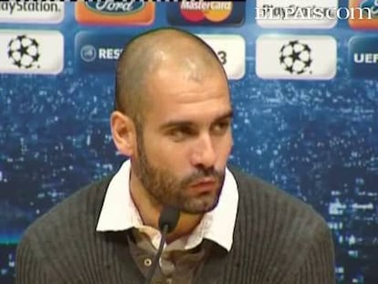 "No toca", "no me preocupa, ahora sólo se trata del partido de Champions, el partido ante el Stuttgart es demasiado importante como para distraernos".Con frases cortas y tajantes despachó Pep Guardiola las preguntas sobre el expediente informativo abierto por el Comité de Competición de la Federación tras llamar "mentirosos" al árbitro Clos Gómez y un asistente tras su expulsión en Almería.