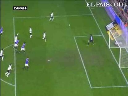 El Valencia vence a un débil Málaga