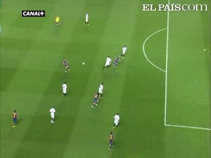 El conjunto azulgrana conserva el punto de ventaja sobre el Real Madrid tras vencer por dos goles a tres al Sevilla. Los tantos de Messi, Bojan y Pedro auguraban un encuentro tranquilo, pero Kanouté y Luis Fabiano obligaron al Barça a pedir la hora.