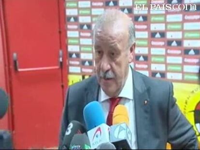 La selección española completó ayer su último partido de preparación para el Mundial con una goleada por 6-0 a la selección de Polonia en la Nueva Condomina de Murcia. Un resultado que dejó muy satisfechos a los internacionales españoles."Ha salido todo a pedir de boca. Estamos preparados, todavía quedan días de preparación antes del primer partido y lo importante es que la selección está a tope antes de iniciar el Mundial", aseguró David Villa.Igual de satisfecho, aunque prudente, se mostró el seleccionador Vicente del Bosque. "Las cosas han ido bien, el fútbol desplegado ha estado bien, pero hay que tener mucho cuidado porque los exámenes vienen a partir del día 16", afirmó.Uno de los protagonistas fue Fernando Torres, que regresaba al campo tras su larga lesión. El delantero del Liverpool aseguró que tuvo "buenas sensaciones" durante los minutos que jugó. "Me venía bien jugar un poquito y hoy ha sido el mejor día. La selección ha jugado de maravilla, las ocasiones eran muchas y era un buen día para volver", añadió.Por su parte, el médico de la selección, Óscar Celada, ha pedido "tranquilidad" sobre el estado de Iniesta. "Andrés ha pedido el cambio porque tenía molestias en la parte posterior del muslo, por precaución lo hemos sustituido y vamos a hacer unas pruebas para quedarnos todos tranquilos". Todo sobre el <strong><a href="http://www.elpais.com/deportes/futbol/mundial/">Mundial de Fútbol</a></strong>