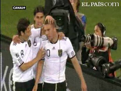 Contundente victoria de Alemania, que debuta a lo grande en el Mundial. <strong>Resúmenes y goles: <a href="http://www.elpais.com/deportes/futbol/mundial/videos/">Vídeos Mundial 2010</a></strong>