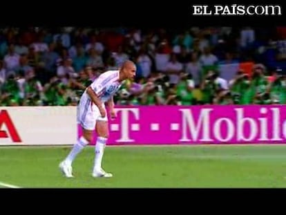 Los italianos metieron sus cinco lanzamientos. Por Francia falló Trezeguet.Todo sobre el <strong><a href="http://www.elpais.com/deportes/futbol/mundial/">Mundial de Fútbol</a></strong>