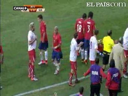 Chile derriba el catenaccio suizo. <strong>Resúmenes y goles: <a href="http://www.elpais.com/deportes/futbol/mundial/videos/">Vídeos Mundial 2010</a></strong>