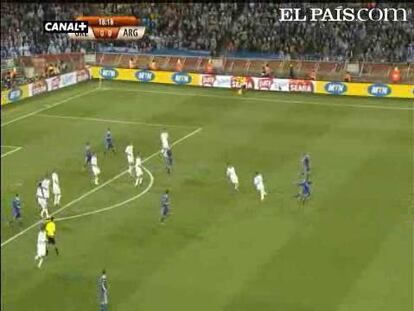 Argentina derrota a Grecia y pasa a octavos con pleno de victorias. <strong>Resúmenes y goles: <a href="http://www.elpais.com/deportes/futbol/mundial/videos/">Vídeos Mundial 2010</a></strong>