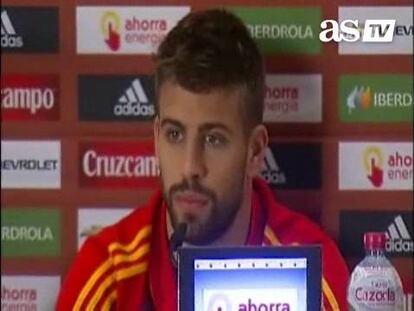 El sevillano se molesta por una pregunta de un periodista en catalán