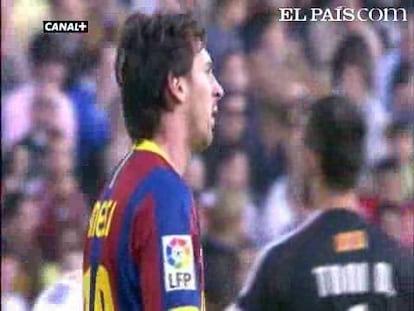 Leo Messi marca 2 goles y se desmarca del asfixiante planteamiento defensivo del Zaragoza, que jugó medio partido con uno menos por la expulsión de Ponzio. <strong><a href="http://www.elpais.com/buscar/liga-bbva/videos">Vídeos de la Liga BBVA</a></strong> 