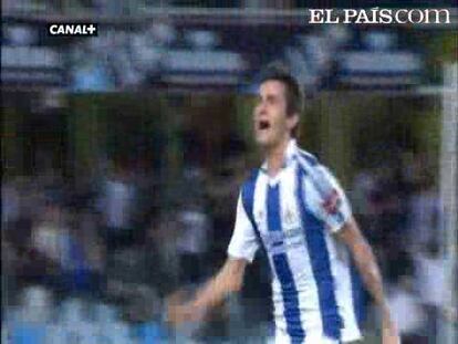 La Real Sociedad hunde al Deportivo de la Coruña.<strong><a href="http://www.elpais.com/buscar/liga-bbva/videos">Vídeos de la Liga BBVA</a></strong>