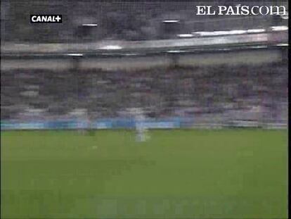 El Espanyol, con dos goles de Álvaro Vázquez, vence al Valladolid. <strong><a href="http://www.elpais.com/buscar/copa-del-rey/videos">Vídeos de la Copa del Rey</a></strong>