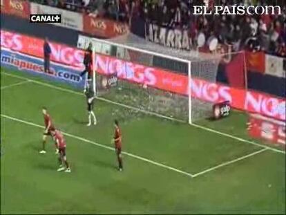 Un despiste permite a Saúl empatar dos minutos después del golazo de Juanfran. <strong><a href="http://www.elpais.com/buscar/copa-del-rey/videos">Vídeos de la Copa del Rey</a></strong>