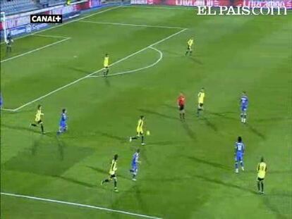 Getafe y Zaragoza firman un alborotado empate plagado de errores. <strong><a href="http://www.elpais.com/buscar/liga-bbva/videos">Vídeos de la Liga BBVA</a></strong>
