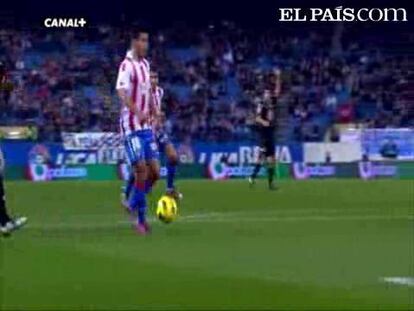 Repasa los mejores goles de jornada 15 de la Liga BBVA. Iniesta se lleva el premio por delante de Agüero, David López y Cristiano. <strong><a href="http://www.elpais.com/buscar/liga-bbva/videos">Vídeos de la Liga BBVA</a></strong> 
