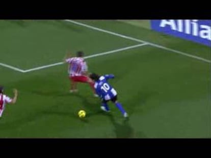 Un gran Hércules vapulea en la primera parte a un rival sin alma y sin ideas . <strong><a href="http://www.elpais.com/buscar/liga-bbva/videos">Vídeos de la Liga BBVA</a></strong> 