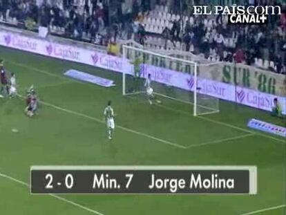 El equipo verdiblanco derrota a un apático Barcelona y cae con la cabeza muy alta. <strong><a href="http://www.elpais.com/buscar/copa-del-rey-futbol/videos">Vídeos de la Copa del Rey de fútbol</a></strong>