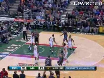 BUCKS 89 - MAGIC 93 <strong><a href="http://www.elpais.com/buscar/nba/videos">Vídeos de la NBA</a></strong>