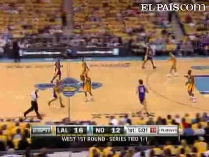 La sociedad Kobe Bryant (30 puntos) y Pau Gasol (17) vuelve a funcionar y el conjunto angelino toma ventaja en la eliminatoria. <strong><a href="http://www.elpais.com/buscar/nba/videos">Vídeos de la NBA</a></strong>