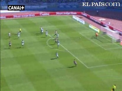 El joven Iñigo Martínez marca desde 60 metros, pero el delantero internacional, Llorente, anota dos goles. <strong><a href="http://www.elpais.com/buscar/liga-bbva/videos">Vídeos de la Liga BBVA</a></strong> 