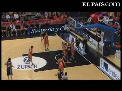 Pese a las bajas de Mainoldi y Sené, el equipo madrileño firmó un partido brillante, Quim Colom llevó el timón con mano firme y los puntos de Saúl Blanco le permitieron despegarse. <strong><a href="http://www.elpais.com/buscar/acb/videos">Vídeos de la ACB-Endesa</a></strong>