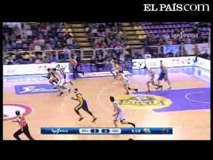 El Gescrap Bizkaia aprovechó la falta de contundencia del Blancos de Rueda, que dominó el encuentro hasta el minuto 32, para llevarse una nueva victoria fuera de su feudo. <strong><a href="http://www.elpais.com/buscar/acb/videos">Vídeos de la ACB-Endesa</a></strong>