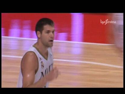 Real Madrid, 76 - C. Laboral, 69