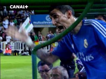 Di María protesta la caída de Pepe dentro del área