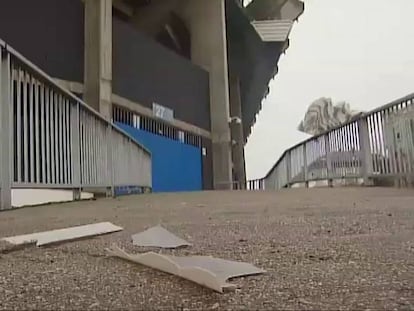 Los destrozos en el techo de Riazor provocan el aplazamiento del partido entre Deportivo y Betis