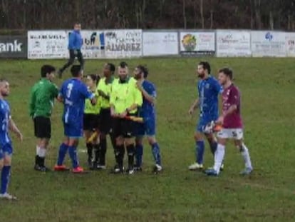 Insultos racistas a un árbitro en Asturias: “Cómo no se te pinchó la patera, puto negro”