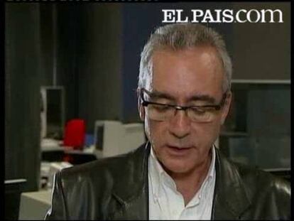 El ganador del Premio Planeta, Juan José Millás, lee un fragmento de su obra