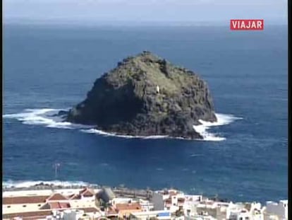 Un recorrido por el noroeste de Tenerife. Desde Garachico, una de los pueblos más bellos y que mejor conserva la arquitectura de Tenerife hasta su municipio vecino, Buenavista del Norte, donde disfrutar de la excelente gastronomía de la isla y del Parque Natural de Teno.