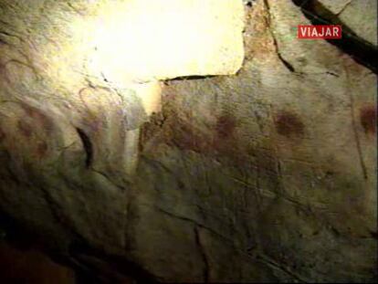 Una ruta diferente para conocer la parte central de esta comunidad. Una jornada en la que visitar las cuevas de Monte Castillo donde se puede observar una excelente muestra de arte rupestre en su interior; pasear por el Parque Natural de Cabárceno donde observar una gran muestra de fauna de lso cinco continentes; y relajarse en el hotel balneario de Puente Viesgo.