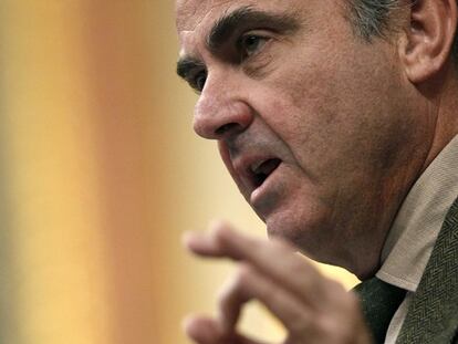 Guindos afirma que la economía caerá en 2012 menos del 1,5% previsto