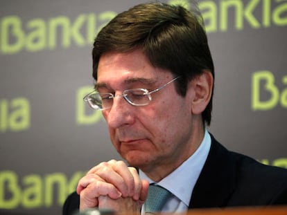 Bankia recibe 18.000 millones más y prescinde de 6.000 empleados