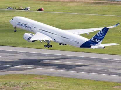 El Airbus A350 despega por primera vez para tratar de alcanzar al Boeing 787