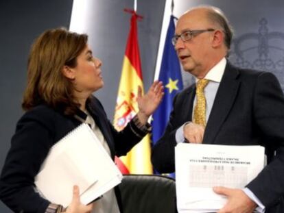 Montoro aplaza sin fecha la devolución de los moscosos a los funcionarios