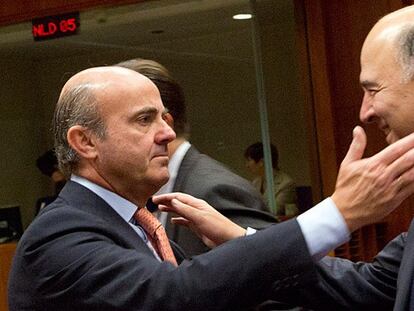 Guindos responde a Bruselas que no harán falta nuevos recortes