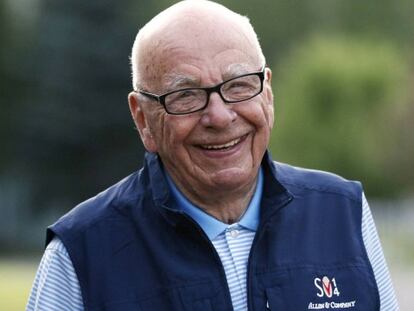 Rupert Murdoch hace una oferta por el conglomerado de Time Warner