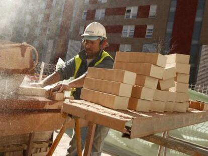 Un trabajador del sector de la construcción.
