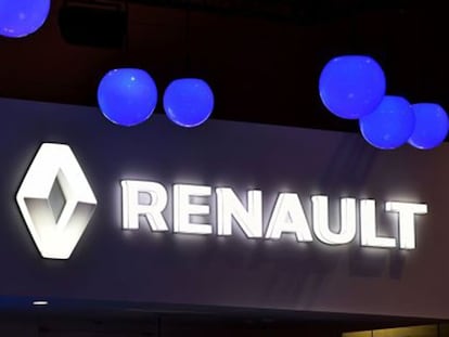 Logo de Renault en la feria del automóvil de Tokio (Japón).