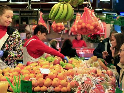 Frutería del Mercado de la Boquería de Barcelona.